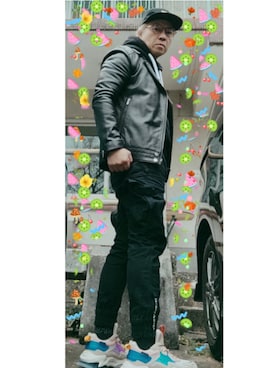 「IZZUE（イズゥー）のアイテム」を使った、Kim Ngさん（メンズ・170cm）の冬コーディネート