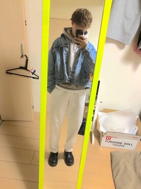 「ペールトーン」｜「アイテム（デニムジャケット）」を使った、れんれんさん（メンズ・168cm）の春コーディネート