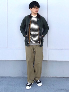 「カーキアウター」｜「アイテム（その他アウター）」を使った、okamoさん（メンズ・176cm）の冬コーディネート