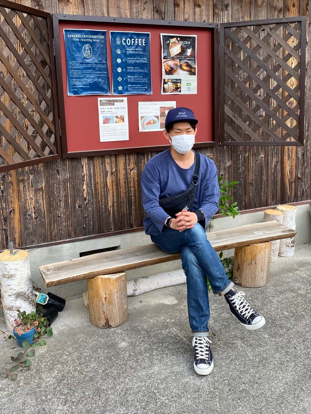 「ラフコーデ、キャップ」｜「Good OnのGood On/グッドオン　BASEBALL TEE INDIGO SHAVE（Tシャツ/カットソー、ブルー系）」を使った、masaki2021さん（メンズ・177cm）の春コーディネートの1枚目の写真