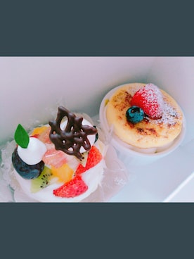 「ケーキ屋さんのアイテム（ファッション雑貨、レッド系）」を使った、asuさん（レディース）の秋コーディネート