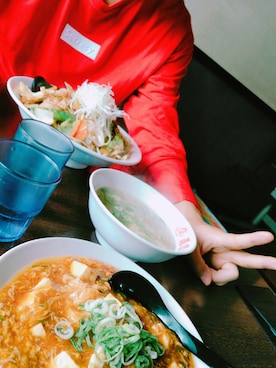 「アイテム（食器/キッチン、オレンジ系）」を使った、asuさん（メンズ・177cm）の秋コーディネート