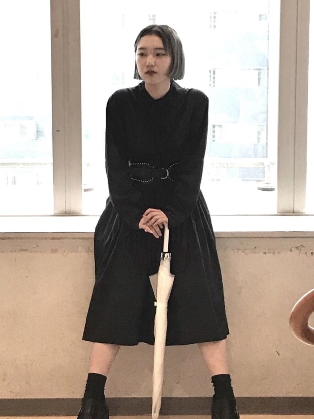 「シンプル、モノトーンコーデ、オールブラック、黒、厚底シューズ、古着、vintage、モード、プチプラコーデ」｜「VINTAGEのアイテム（ワンピース、ブラック系）」を使った、Chimakiさん（レディース・157cm）の夏コーディネートの1枚目の写真