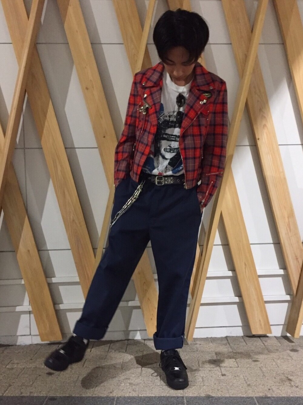 「東京、ootd、outfit、おしゃれさんと繋がりたい、コムデギャルソン、古着、ドラフトナイキ、ナイキ」｜「Dickiesの【使用禁止】874ワークパンツ（チノパンツ、ブラック系）」を使った、소우타さん（メンズ・170cm）の秋コーディネートの1枚目の写真