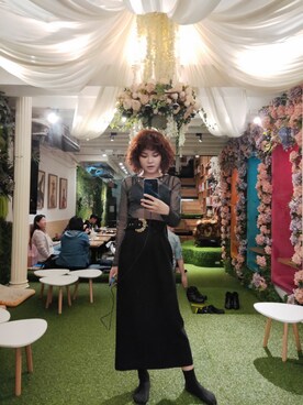 「Potatoのアイテム（スカート、ブラック系）」を使った、邱郁倫さん（レディース・158cm）の春コーディネート