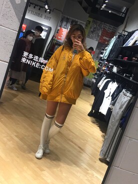 「ONLY（オンリー）のアイテム（ダウンジャケット/コート）」を使った、Lynette  Wangさん（レディース・172cm）の春コーディネート