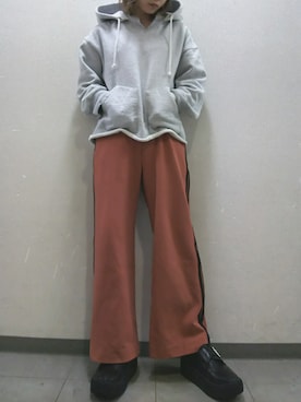 「BellyButton（ベリーボタン）のアイテム」を使った、はちこ。さん（レディース・158cm）の秋コーディネート