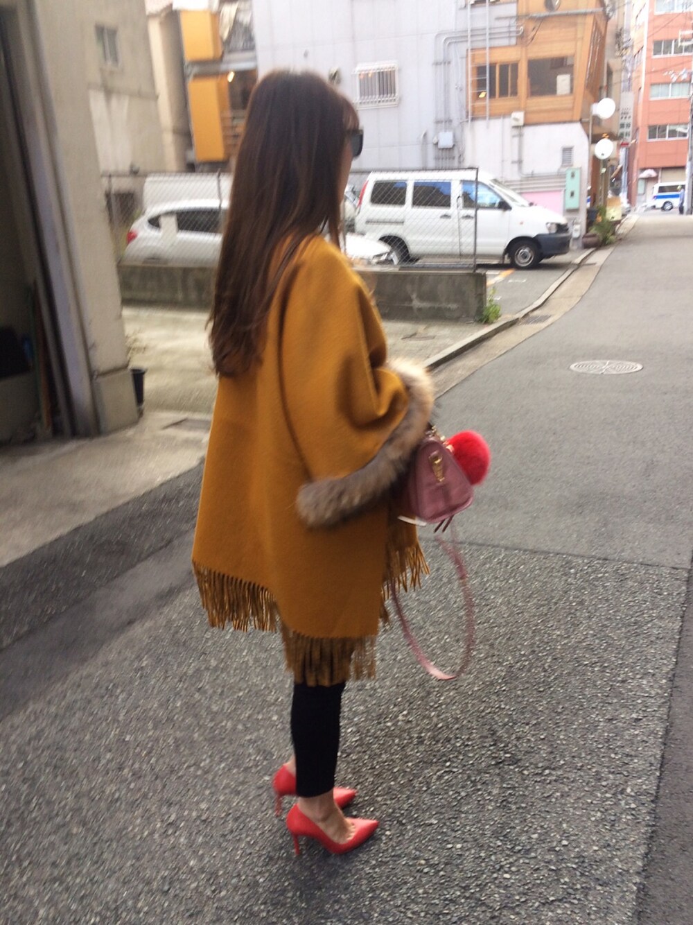 「オトナカジュアル、ファー小物、カジュアル、パンツスタイル、ootd、outfit、ZARA」｜「GRACE CONTINENTALのアイテム（ジャケット/アウター、イエロー系）」を使った、シャーさん（レディース・164cm）の冬コーディネートの1枚目の写真