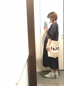 「ネイビー×ホワイト」｜「アイテム（シャツワンピース）」を使った、mamamakさん（レディース・151cm）の春コーディネート