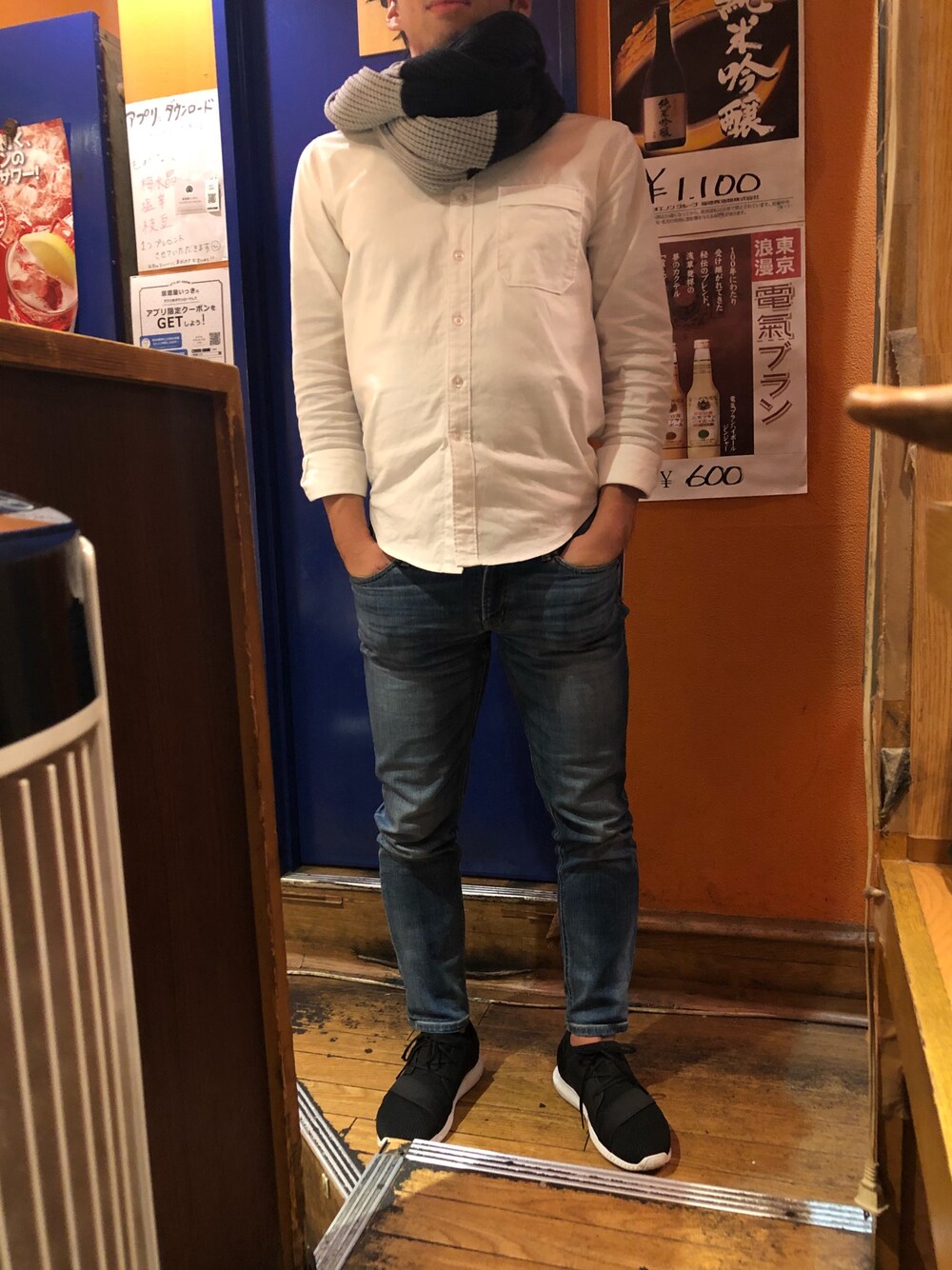 「UNDER ARMOURのアイテム（その他、グレー系）」を使った、Tenさん（メンズ・166cm）の秋コーディネートの1枚目の写真