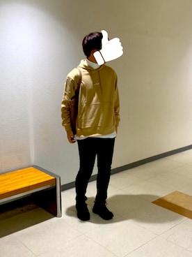「FILA（フィラ）のアイテム（パーカー）」を使った、KAITOさん（メンズ・170cm）の秋コーディネート