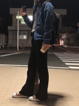 SHIORIさんの「コットンカシミヤケーブルクルーネックセーター（長袖）」を使ったコーディネート