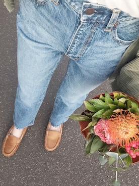 「ハイウエストストレートジーンズ」｜「アイテム（モカシン/デッキシューズ）」を使った、0810.asさん（レディース・163cm）の秋コーディネート