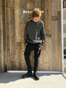 「KMRii（ケムリ）のアイテム（ニット/セーター）」を使った、izakazuさん（メンズ・178cm）の秋コーディネート