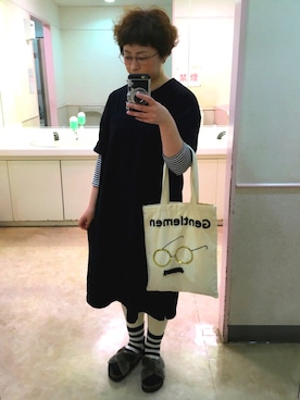 「アイテム（スマホケース/カバー）」を使った、透さん（レディース・154cm・30代）の秋コーディネート