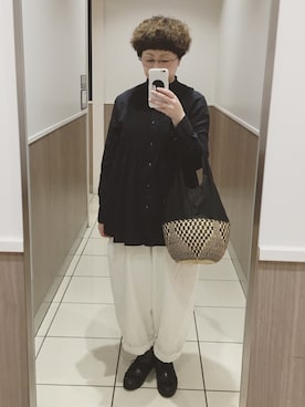 「アイテム（スマホケース/カバー）」を使った、透さん（レディース・154cm・30代）の秋コーディネート