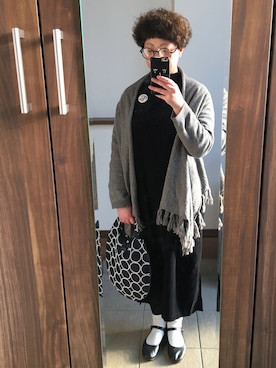 「ACCOMMODE（アコモデ）のアイテム（PC・スマホグッズ/家電）」を使った、透さん（レディース・154cm）の冬コーディネート