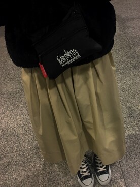「Manhattan Portage（マンハッタンポーテージ）のアイテム（ショルダーバッグ、ブラック系）」を使った、sayakaさん（レディース・152cm）の冬コーディネート