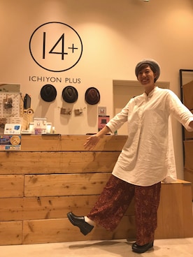 「トロエントープ」｜「アイテム（ハンチング/ベレー帽）」を使った、14+ イオンモール四條畷店 スタッフさん（レディース・160cm）の秋コーディネート