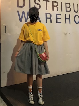 「黄色Tシャツ」｜とりさん（レディース・165cm）の秋コーディネート