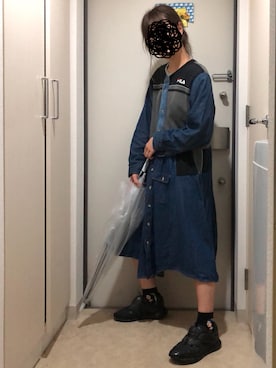 「リメイクデニム」｜「アイテム（レッグウェア）」を使った、とりさん（レディース・165cm）の秋コーディネート