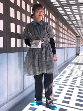 「アイテム（ボディバッグ/ウエストポーチ、シルバー系）」を使った、とりさん（レディース・165cm）の春コーディネート