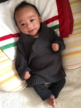 「OLD NAVY（オールドネイビー）のアイテム（ロンパース、グレー系）」を使った、SOTARO⁑さん（キッズ）の春コーディネート