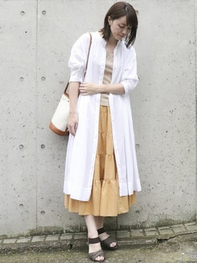 「ティアードスカート」｜「アイテム（シャツワンピース）」を使った、COMME CA ISM STAFFさん（レディース・168cm）の夏コーディネート