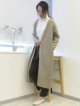 「ONIGIRI（オニギリ）のアイテム」を使った、COMME CA ISM STAFFさん（レディース・164cm）の冬コーディネート