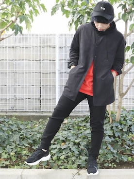 スニーカーを使った オレンジtシャツ のメンズ人気ファッションコーディネート ユーザー ショップスタッフ Wear