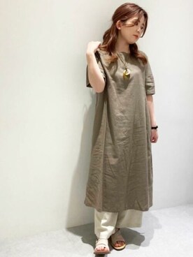 「ONIGIRI（オニギリ）のアイテム（サンダル）」を使った、COMME CA ISM STAFFさん（レディース・154cm）の春コーディネート