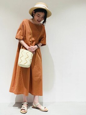 「ONIGIRI（オニギリ）のアイテム（サンダル）」を使った、COMME CA ISM STAFFさん（レディース・151cm）の春コーディネート