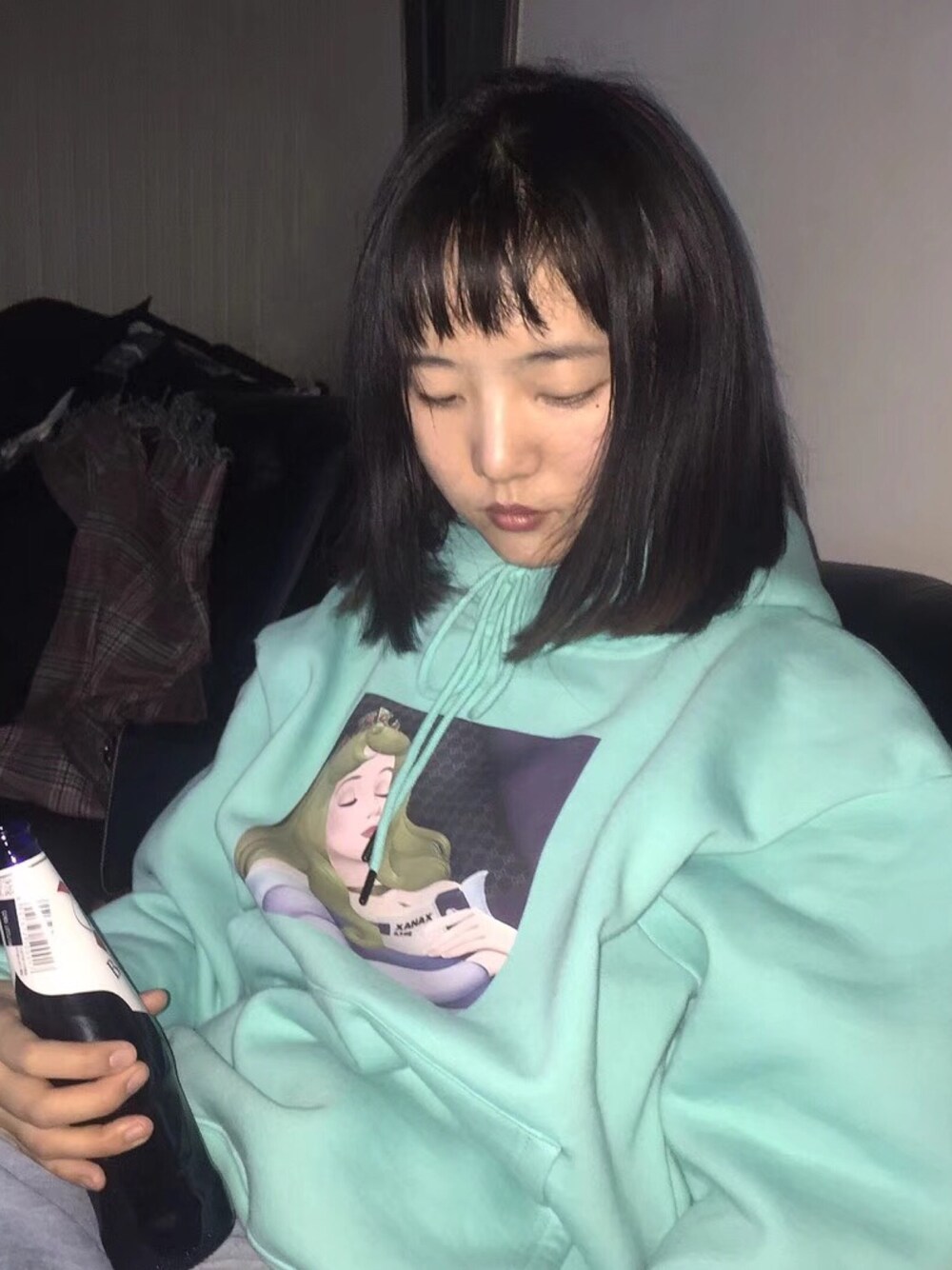 「VINTAGEのアイテム（チョーカー、その他）」を使った、zoodoggy さん（レディース・165cm）の冬コーディネートの1枚目の写真