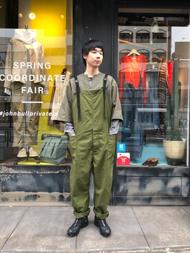 「Johnbull Private labo（ジョンブルプライベートラボ）のアイテム（サロペット/オーバーオール）」を使った、shogoさん（メンズ・176cm）の春コーディネート