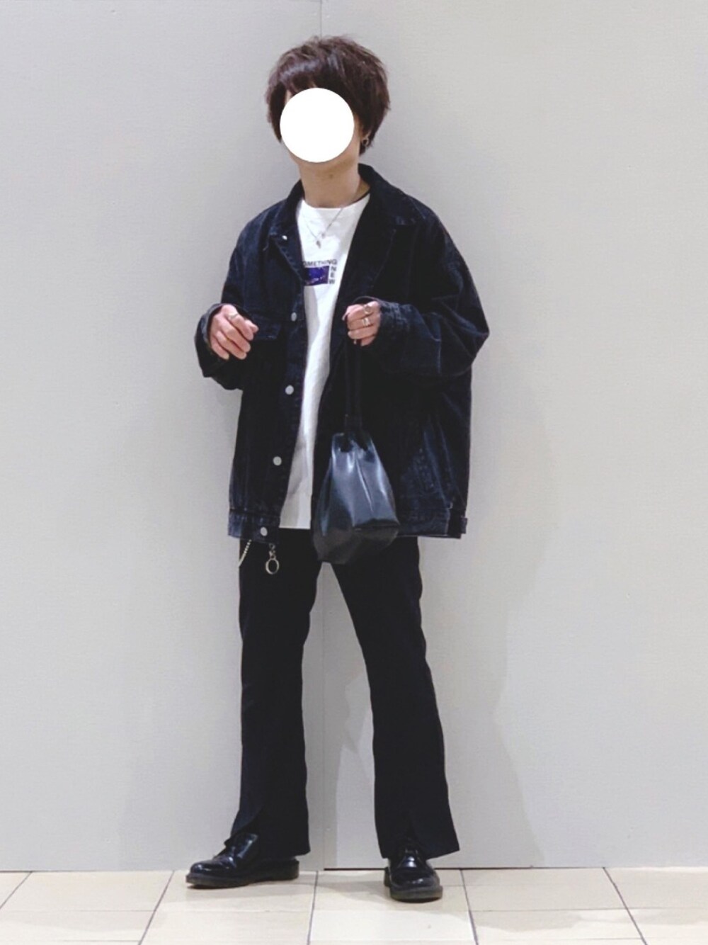 「シンプル、カジュアル、大人カジュアル、オトナカジュアル、デニム、相互フォロー、フォローミー、フォロー返します、おしゃれさんと繋がりたい、いいね、save、フォローお願いします🤑」｜「HAREのデニムビッグGジャン(HARE)（デニムジャケット、ブラック系）」を使った、ともさん（メンズ・168cm）の冬コーディネートの1枚目の写真