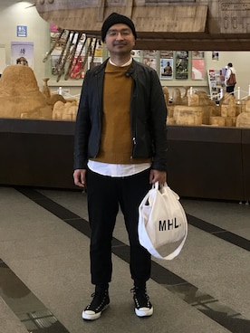 「H&M（エイチ・アンド・エム）のアイテム（シャツ/ブラウス、ホワイト系）」を使った、tanaka yuyaさん（メンズ・176cm）の春コーディネート