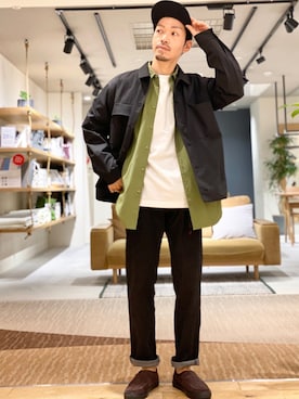 「アーバンリサーチ」｜「アイテム（ミリタリージャケット）」を使った、horiguchiさん（メンズ・172cm）の春コーディネート