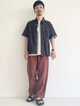 「URBAN RESEARCH DOORS（アーバンリサーチドアーズ）のハードマンズリネン 2タックトラウザー（その他パンツ）」を使った、horiguchiさん（メンズ・172cm）の夏コーディネート