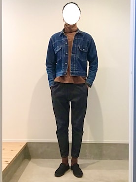 「アズーロ・エ・マローネ」｜「アイテム（Tシャツ/カットソー）」を使った、J3さん（メンズ・178cm）の秋コーディネート