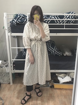 「GU（ジーユー）のアイテム（その他アウター、ホワイト系）」を使った、hihiさん（レディース・160cm）の冬コーディネート