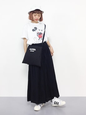 「earth music&ecology（アースミュージックアンドエコロジー）のカットプリーツスカーチョ（その他パンツ）」を使った、チョコビさん（レディース・154cm）の夏コーディネート