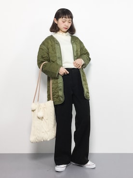 「黒パンツ」｜「アイテム（ノーカラージャケット）」を使った、チョコビさん（レディース・154cm）の秋コーディネート