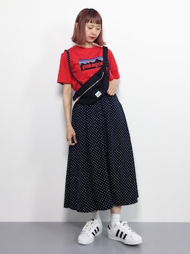 「赤Tシャツ」｜チョコビさん（レディース・154cm）の春コーディネート