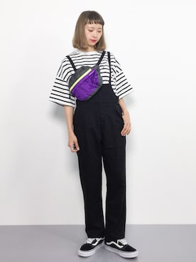 「黒パンツ」｜「アイテム（サロペット/オーバーオール）」を使った、チョコビさん（レディース・154cm）の夏コーディネート