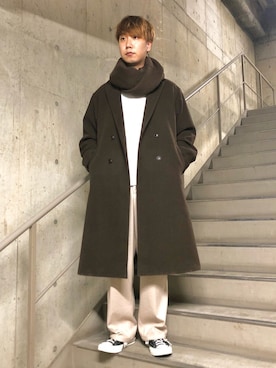 「JUNRED（ジュンレッド）のアイテム（チェスターコート）」を使った、BABAさん（メンズ・177cm）の冬コーディネート