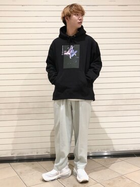 「JUNRED（ジュンレッド）のDAIKI NAKAMURA コラボグラフィックプルパーカー（パーカー）」を使った、BABAさん（メンズ・177cm）の冬コーディネート