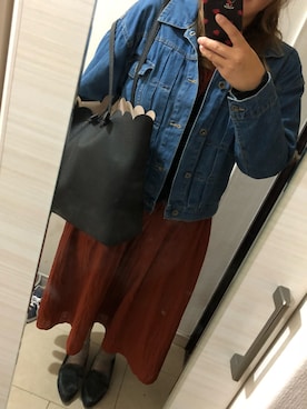 「SEVENDAYS=SUNDAY（セブンデイズサンデイ）のアイテム（デニムジャケット）」を使った、omiさん（レディース・154cm）の秋コーディネート