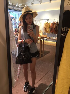 羅萱さんのコーディネート