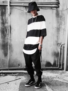 FAITH WEIさんのコーディネート