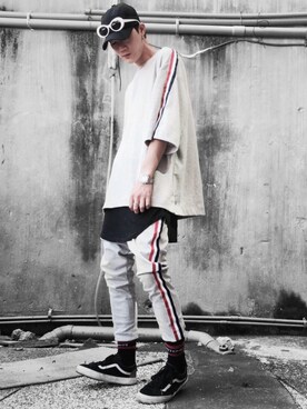 FAITH WEIさんのコーディネート